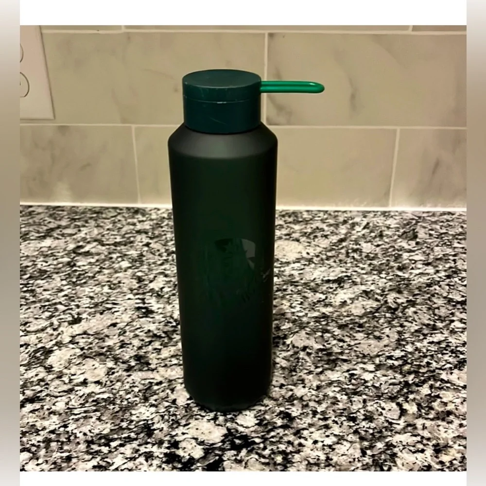 NWT Starbucks Green Tumbler Bottle 24oz - Picture 1 of 5
